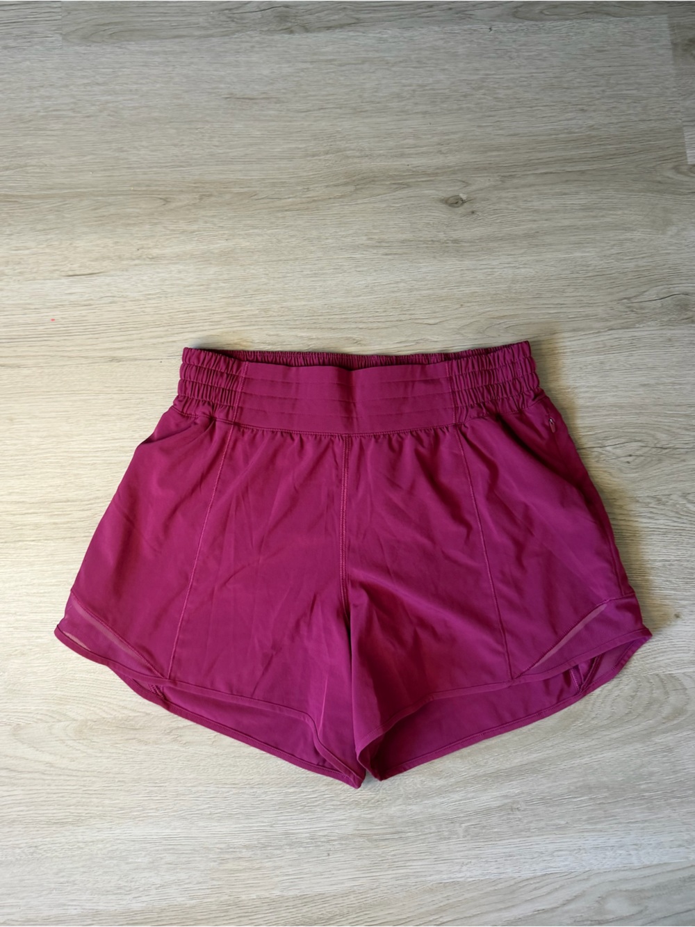 Lululemon HR hotty hot shorts